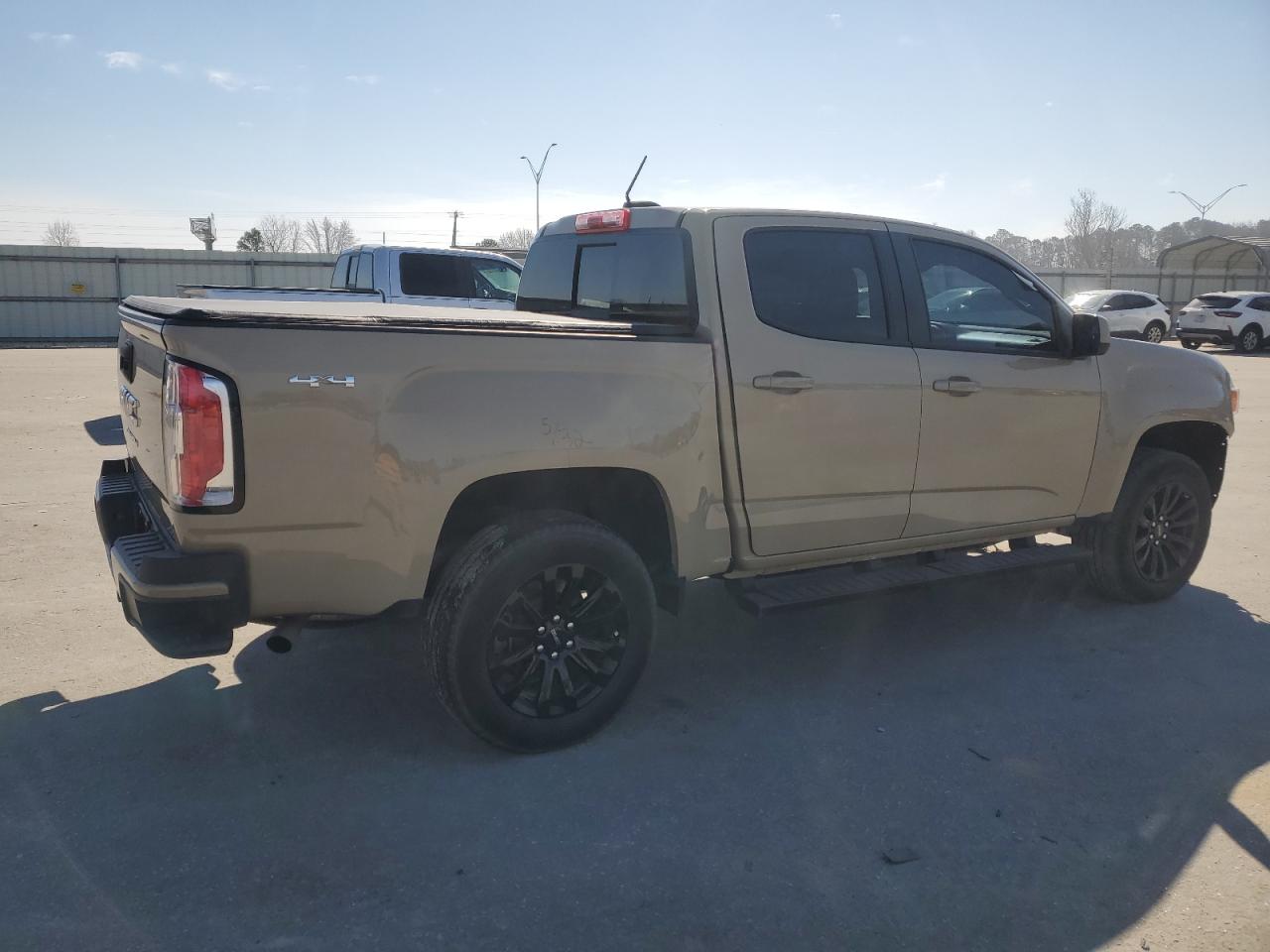 2022 GMC Canyon VIN 1GTG6CEN3N1235738 Copart auction photo, front end damage thumbnail 3