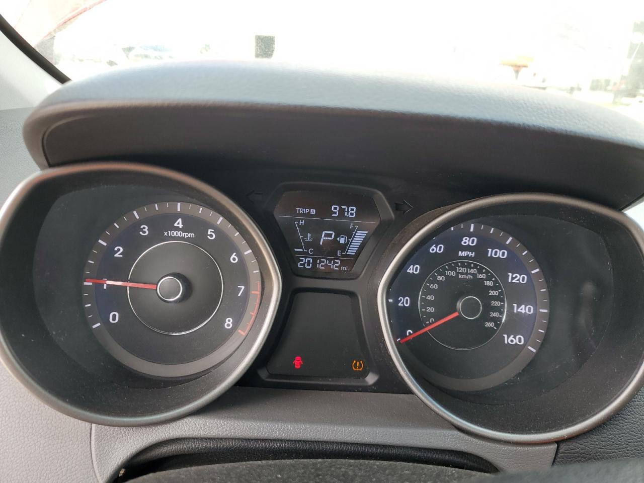 2016 Hyundai Elantra VIN 5NPDH4AE8GH709428 Copart auction photo, vandalism damage thumbnail 9