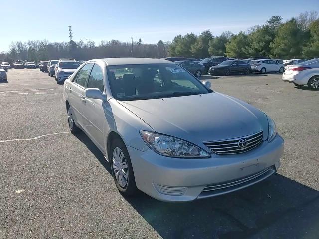 2005 Toyota Camry VIN 4T1BE32K55U635480 Copart auction photo, rear end / minor dent/scratches damage thumbnail 11