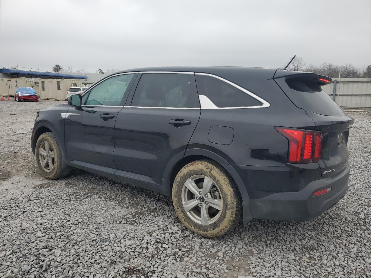 2023 KIA Sorento VIN 5XYRG4LC7PG234883 Copart auction photo, water/flood damage thumbnail 2