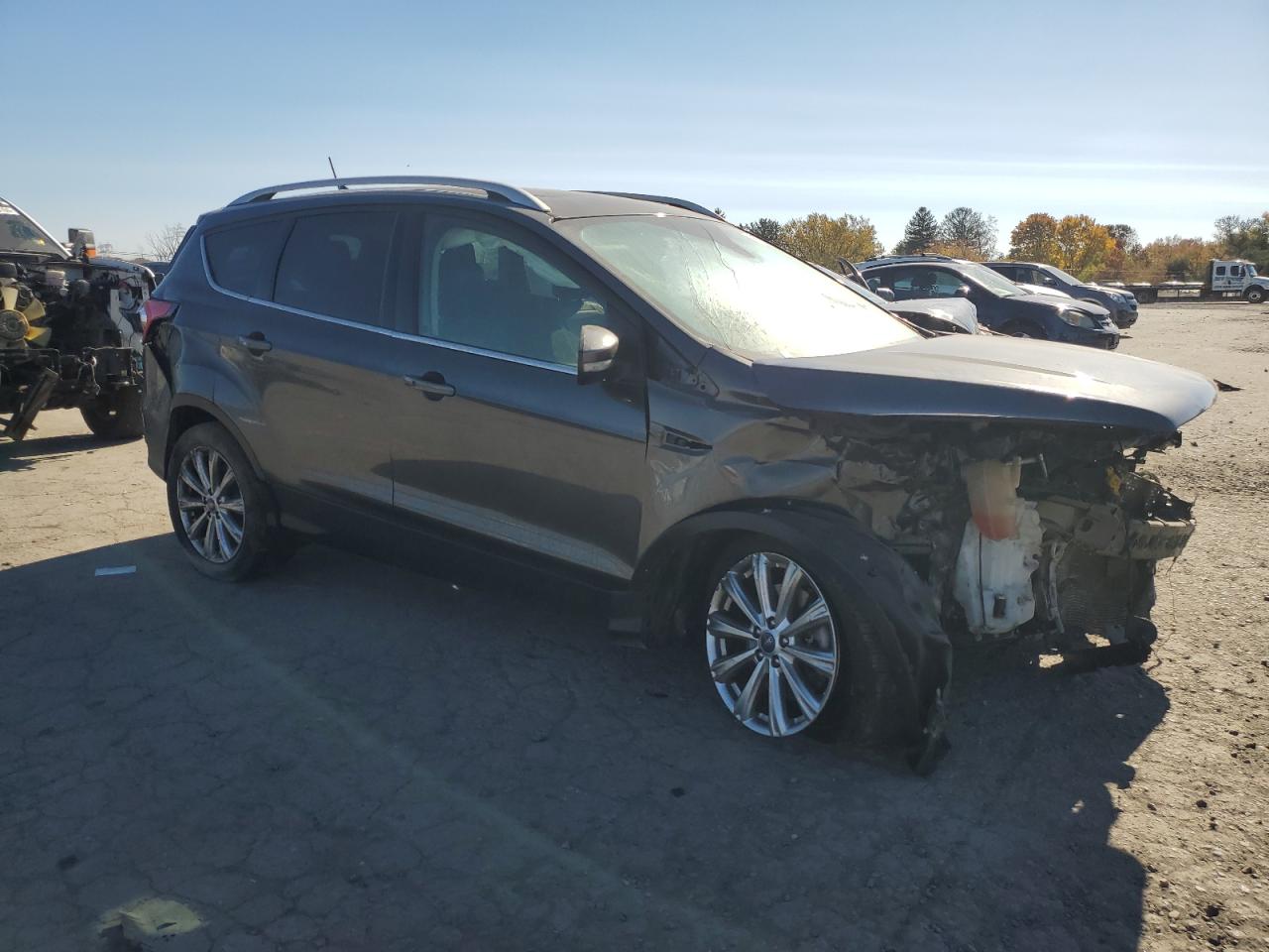 2018 Ford Escape VIN 1FMCU0J99JUB09304 Copart auction photo, front end / rear end damage thumbnail 4