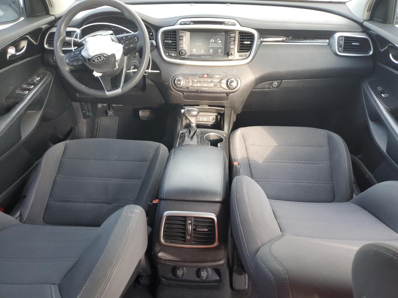 2018 KIA Sorento VIN 5XYPG4A39JG345937 Copart auction photo, front end damage thumbnail 8