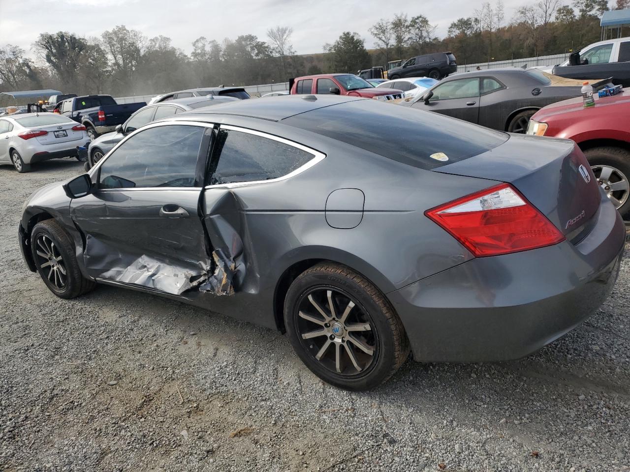 2009 Honda Accord VIN 1HGCS12869A018611 Copart auction photo, side / front end damage thumbnail 2