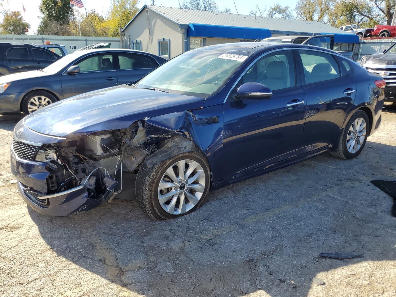 2016 KIA Optima VIN 5XXGU4L32GG071564