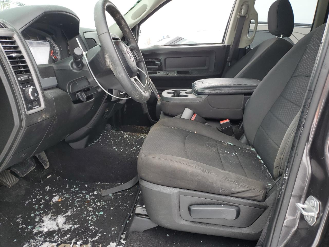 2019 RAM 1500 VIN 1C6RR7FT1KS517426 Copart auction photo, side / front end damage thumbnail 7