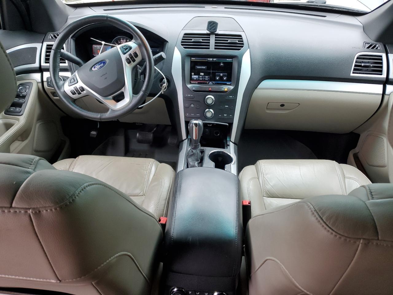 2015 Ford Explorer VIN 1FM5K7D86FGC35233 Copart auction photo, side / rear end damage thumbnail 8