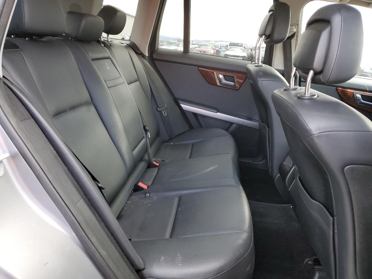 2010 Mercedes-Benz GLK-klasse VIN WDCGG8HB4AF406533 Copart auction photo, all over damage thumbnail 11