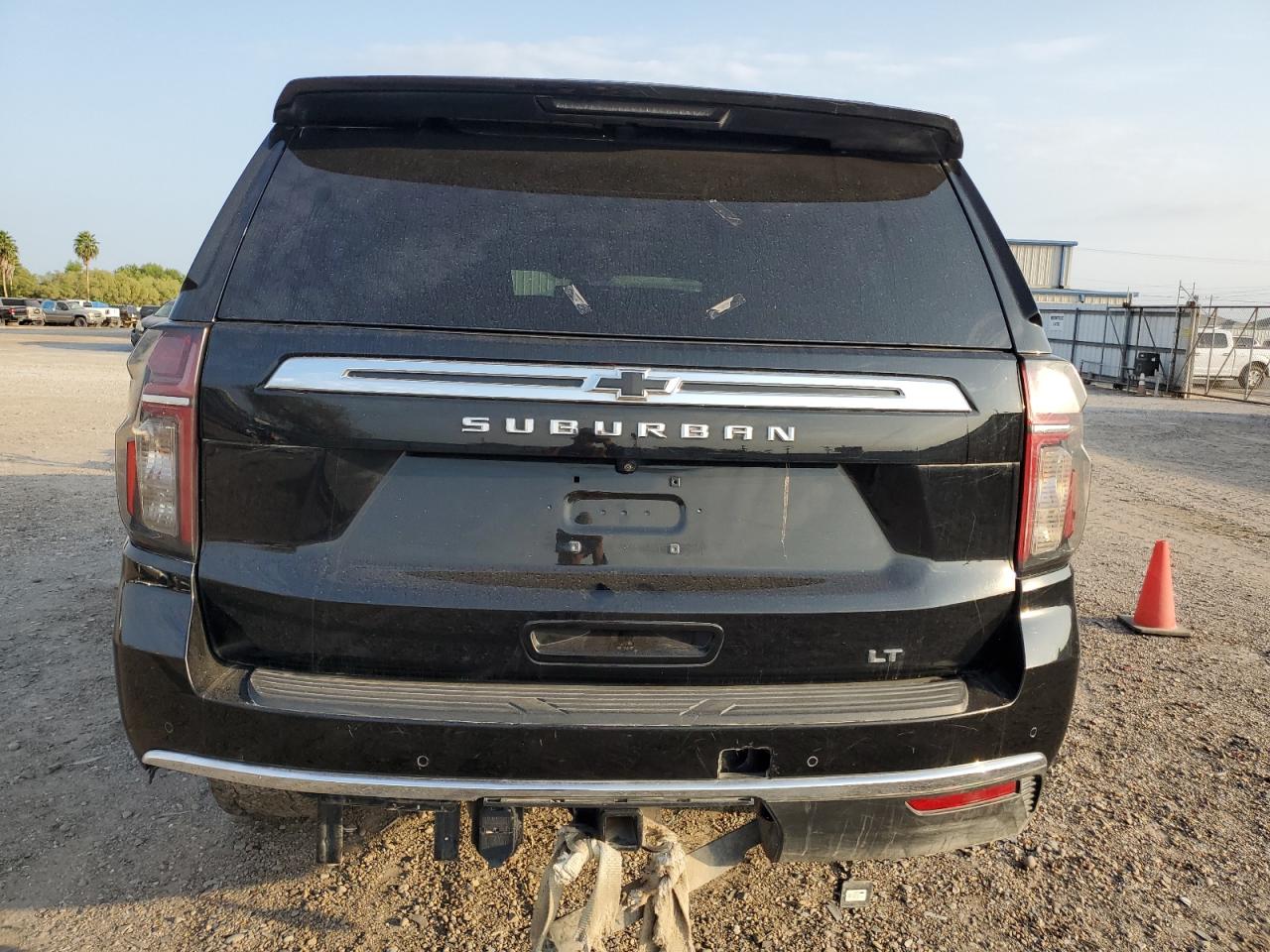 2022 Chevrolet Suburban VIN 1GNSCCKD5NR121005 Copart auction photo, all over / front end damage thumbnail 6