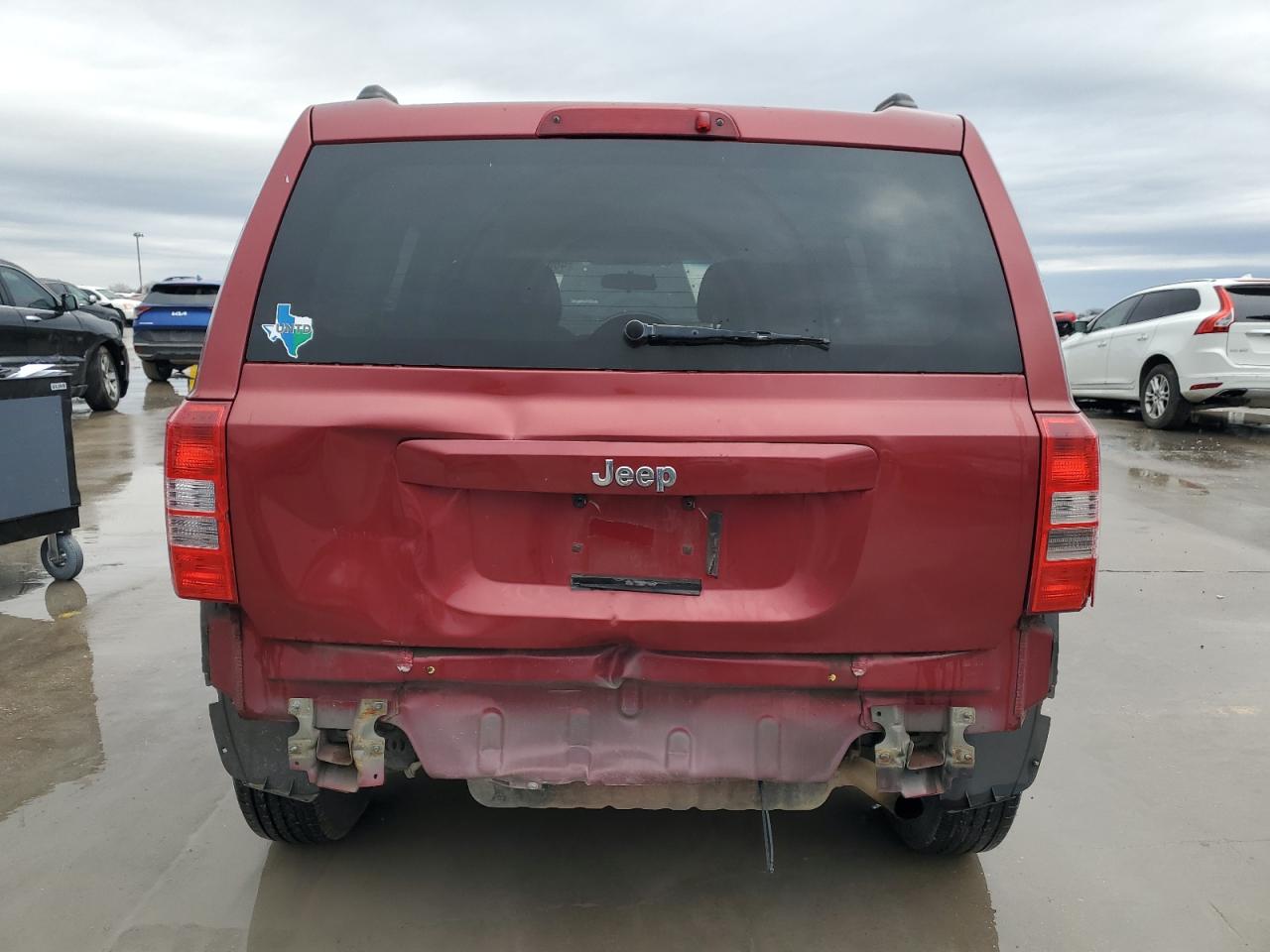 2014 Jeep Liberty (Patriot) VIN 1C4NJPBA1ED551880 Copart auction photo, rear end damage thumbnail 6