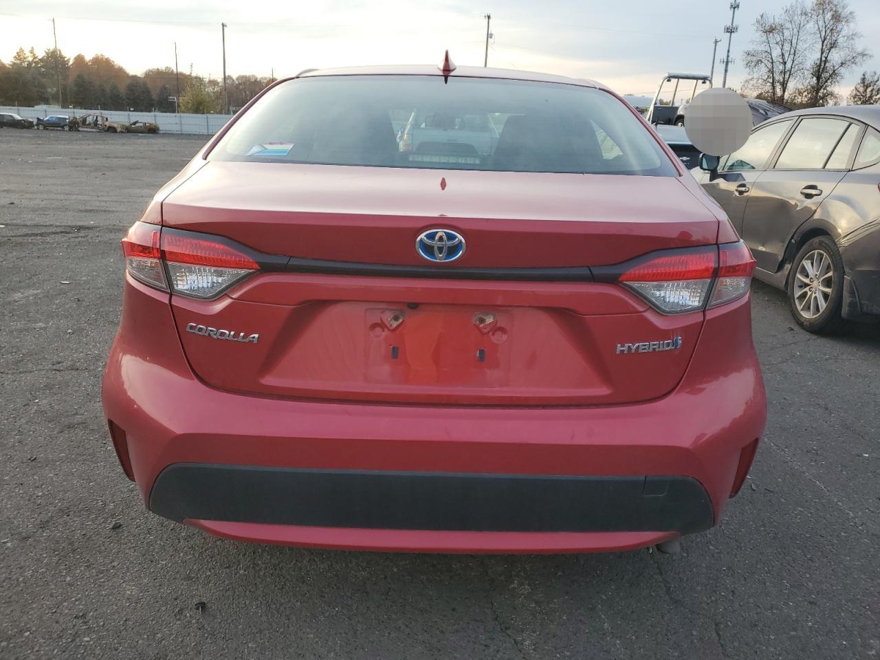 2020 Toyota Corolla VIN JTDEBRBE0LJ003301 Copart auction photo, all over damage thumbnail 6
