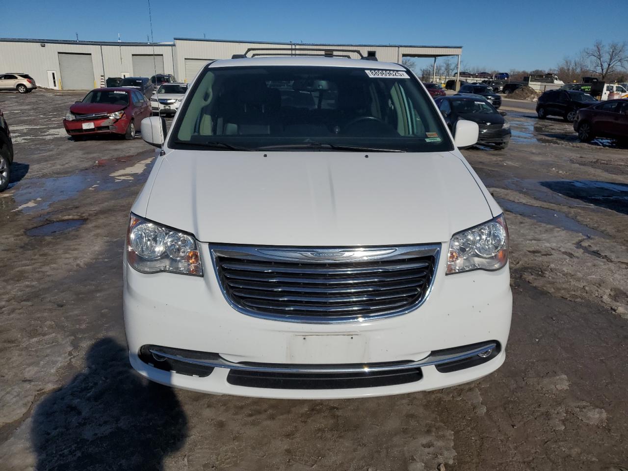 2016 Chrysler Town & Country VIN 2C4RC1BG6GR157966 Copart auction photo, rear end / minor dent/scratches damage thumbnail 5