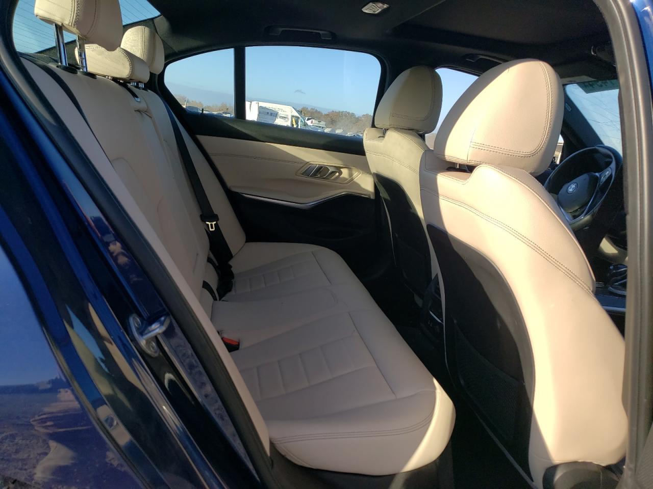 2019 BMW 3er VIN WBA5R1C54KAK07400 Copart auction photo, front end / side damage thumbnail 10