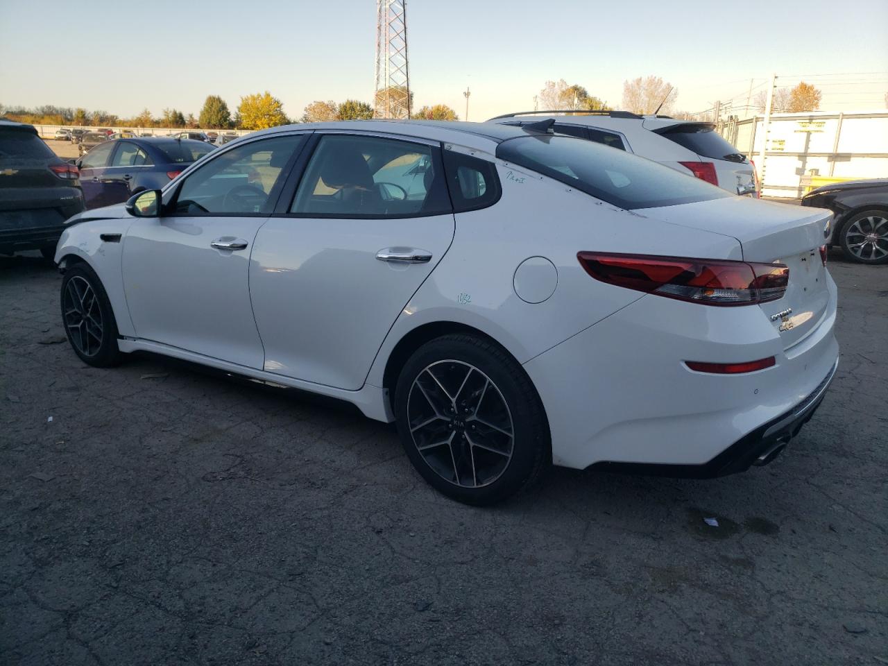 2020 KIA Optima VIN 5XXGT4L37LG434941 Copart auction photo, front end / side damage thumbnail 2