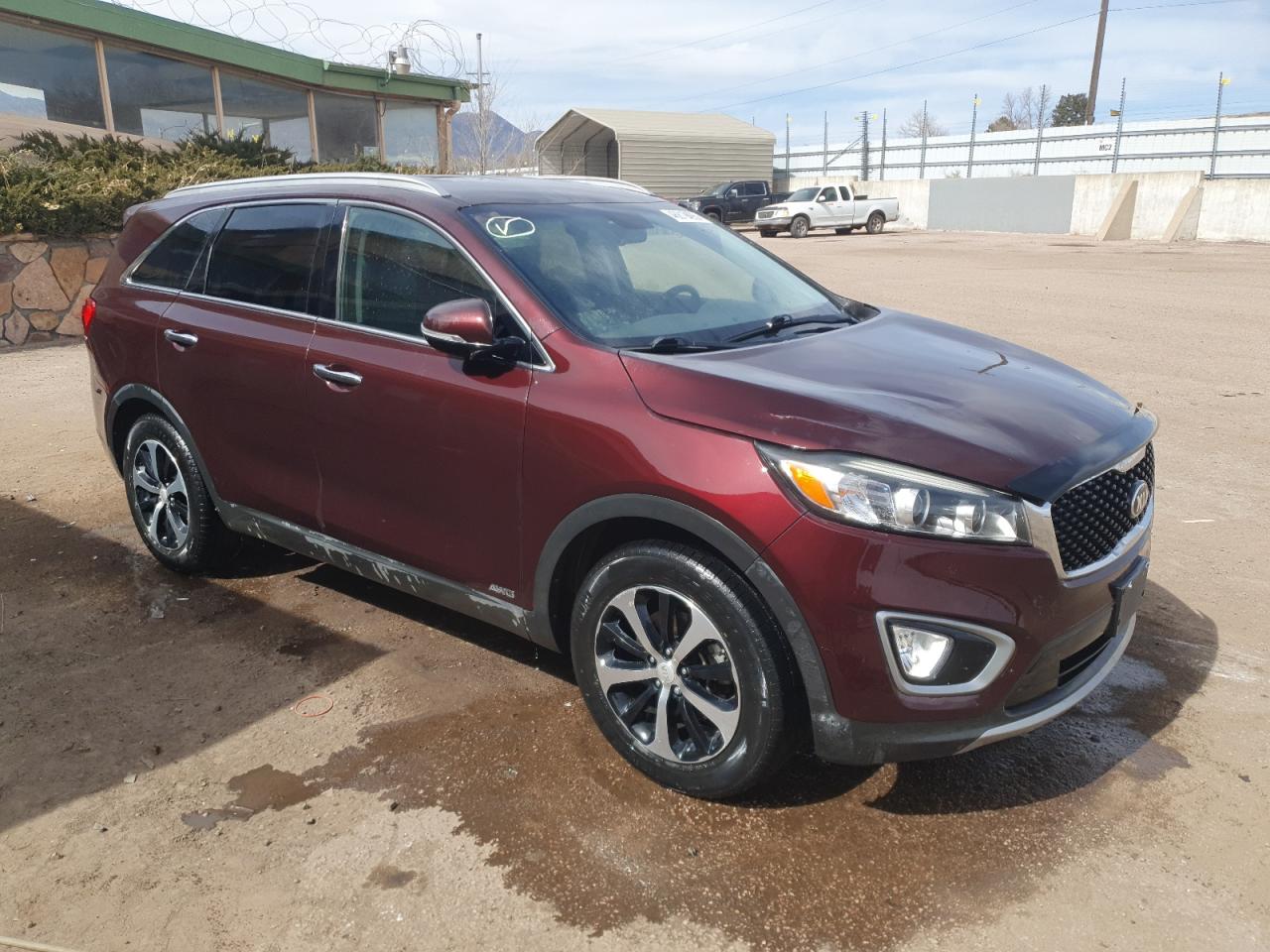 2016 KIA Sorento VIN 5XYPHDA17GG146132 Copart auction photo, minor dent/scratches damage thumbnail 4