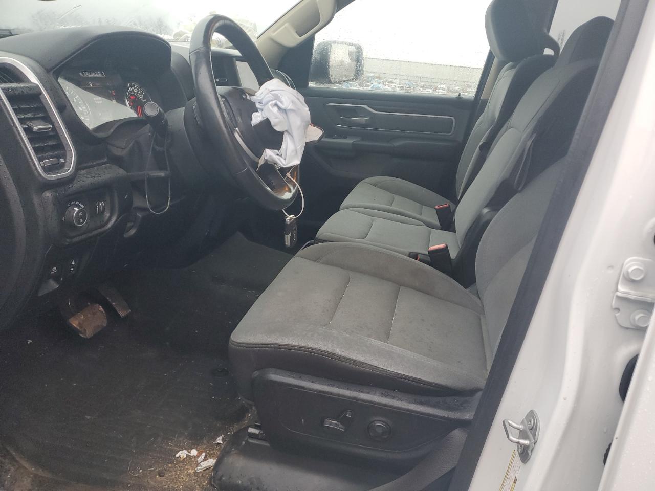 2020 RAM 1500 VIN 1C6SRFFT3LN171925 Copart auction photo, front end damage thumbnail 7
