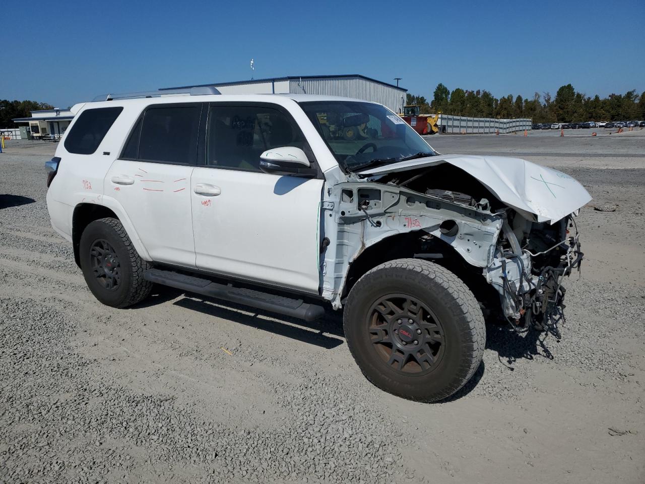 2017 Toyota 4Runner VIN JTEBU5JR5H5457761 Copart auction photo, front end damage thumbnail 4