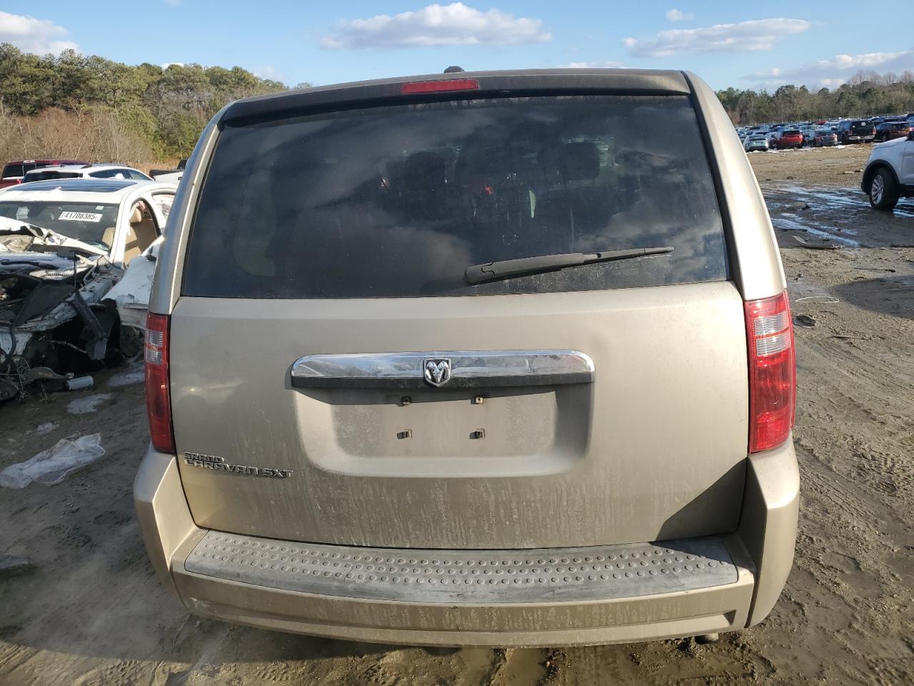 2008 Dodge Caravan VIN 2D8HN54P58R760985 Copart auction photo, side damage thumbnail 6