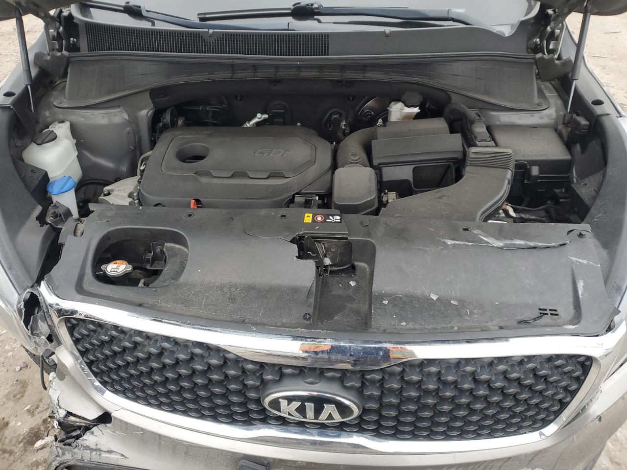 2018 KIA Sorento VIN 5XYPGDA32JG377158 Copart auction photo, front end / minor dent/scratches damage thumbnail 13