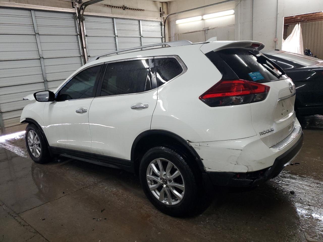 2017 Nissan Rogue VIN 5N1AT2MT6HC862544 Copart auction photo, front end / side damage thumbnail 2