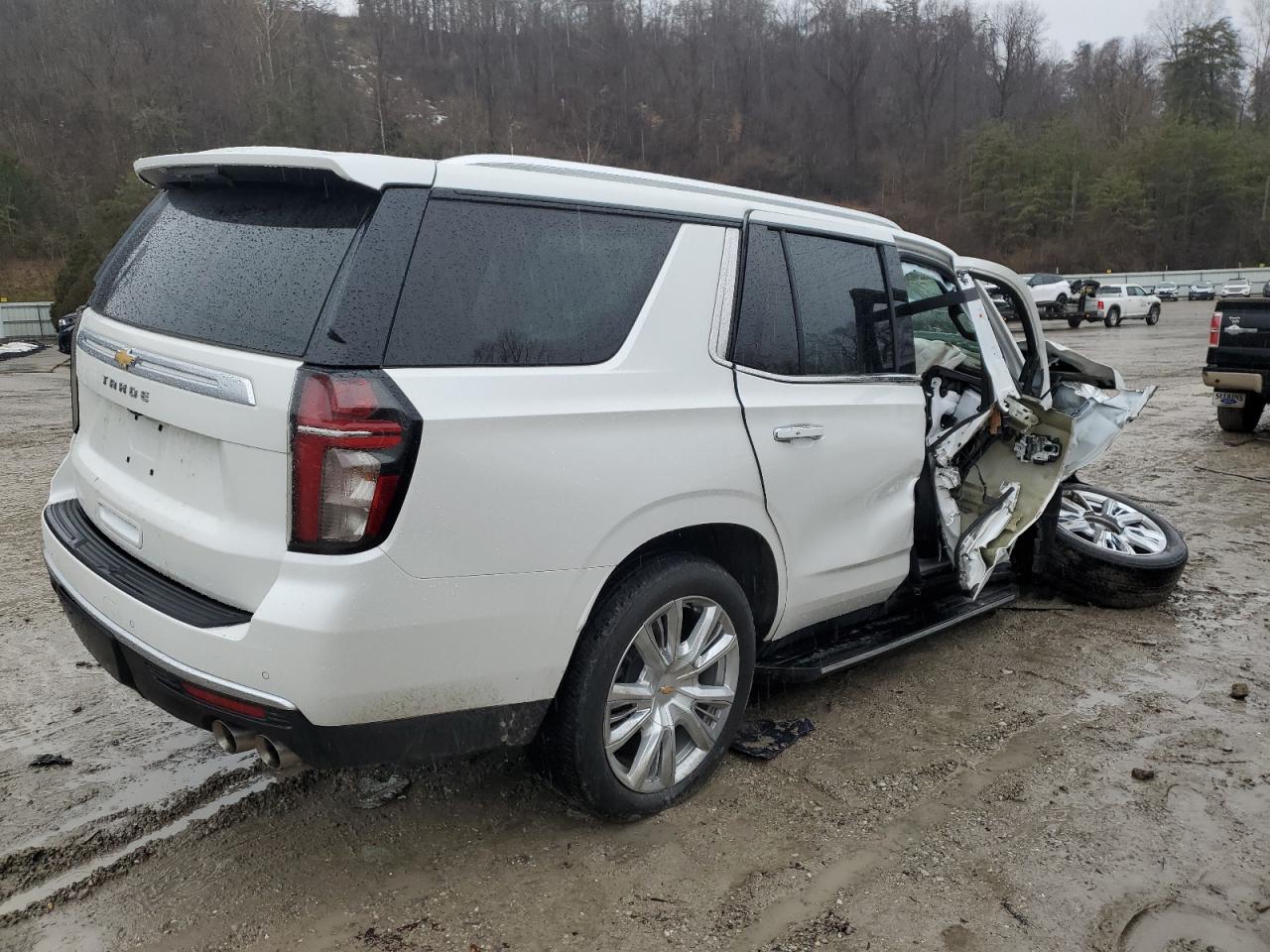 2022 Chevrolet Tahoe VIN 1GNSKTKLXNR341122 Copart auction photo, front end / side damage thumbnail 3