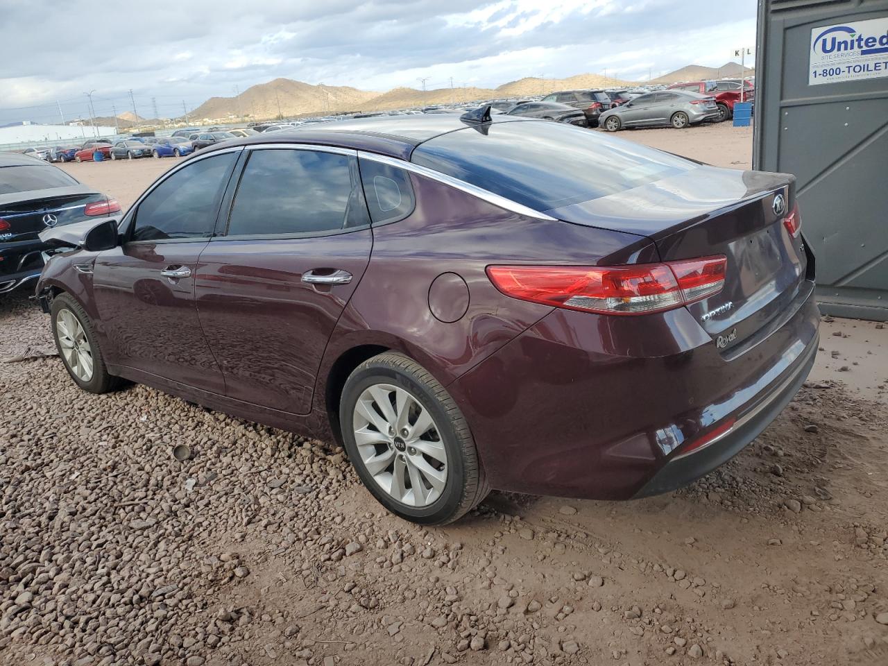 2016 KIA Optima VIN 5XXGU4L37GG118099 Copart auction photo, front end damage thumbnail 2