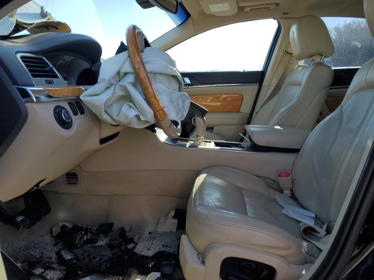2012 Lincoln MKS VIN 1LNHL9DR3CG803660 Copart auction photo, front end / side damage thumbnail 7