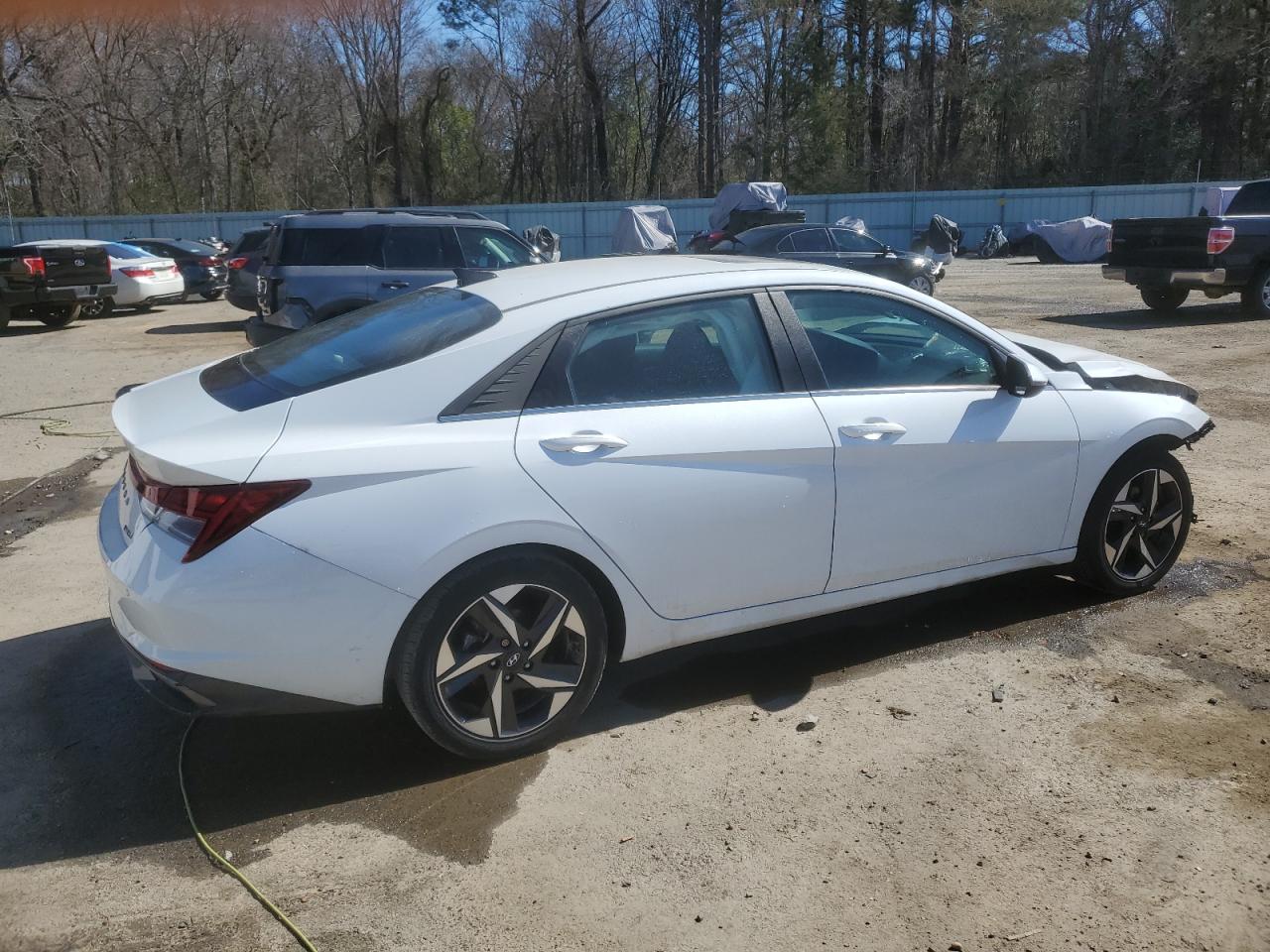 2023 Hyundai Elantra VIN 5NPLP4AG1PH097203 Copart auction photo, front end / minor dent/scratches damage thumbnail 3