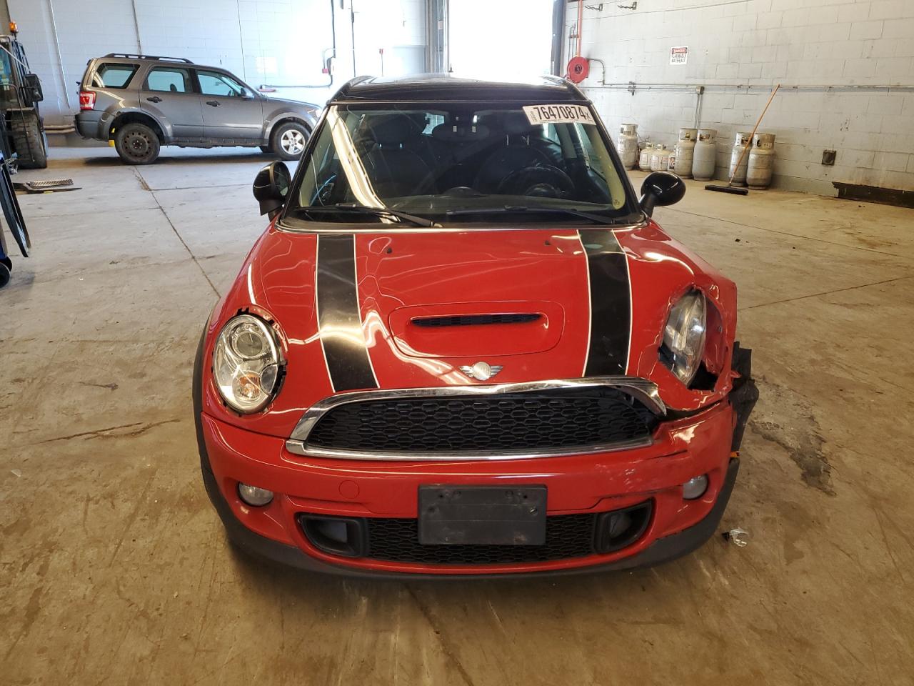 2014 MINI Cooper VIN WMWZG3C52ET800765 Copart auction photo, front end / minor dent/scratches damage thumbnail 5