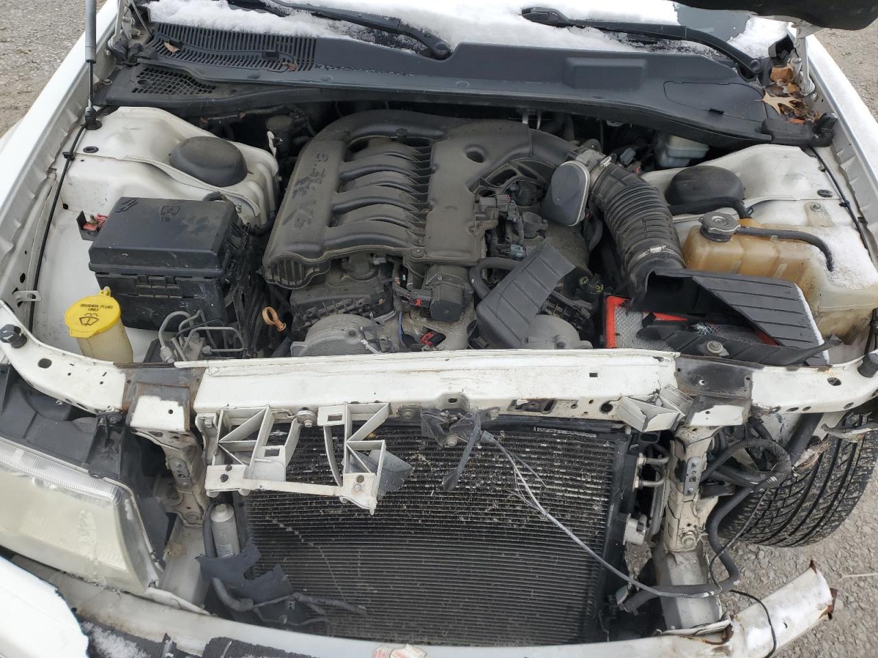 2010 Chrysler 300 VIN 2C3CA2CV0AH328470 Copart auction photo, front end damage thumbnail 13