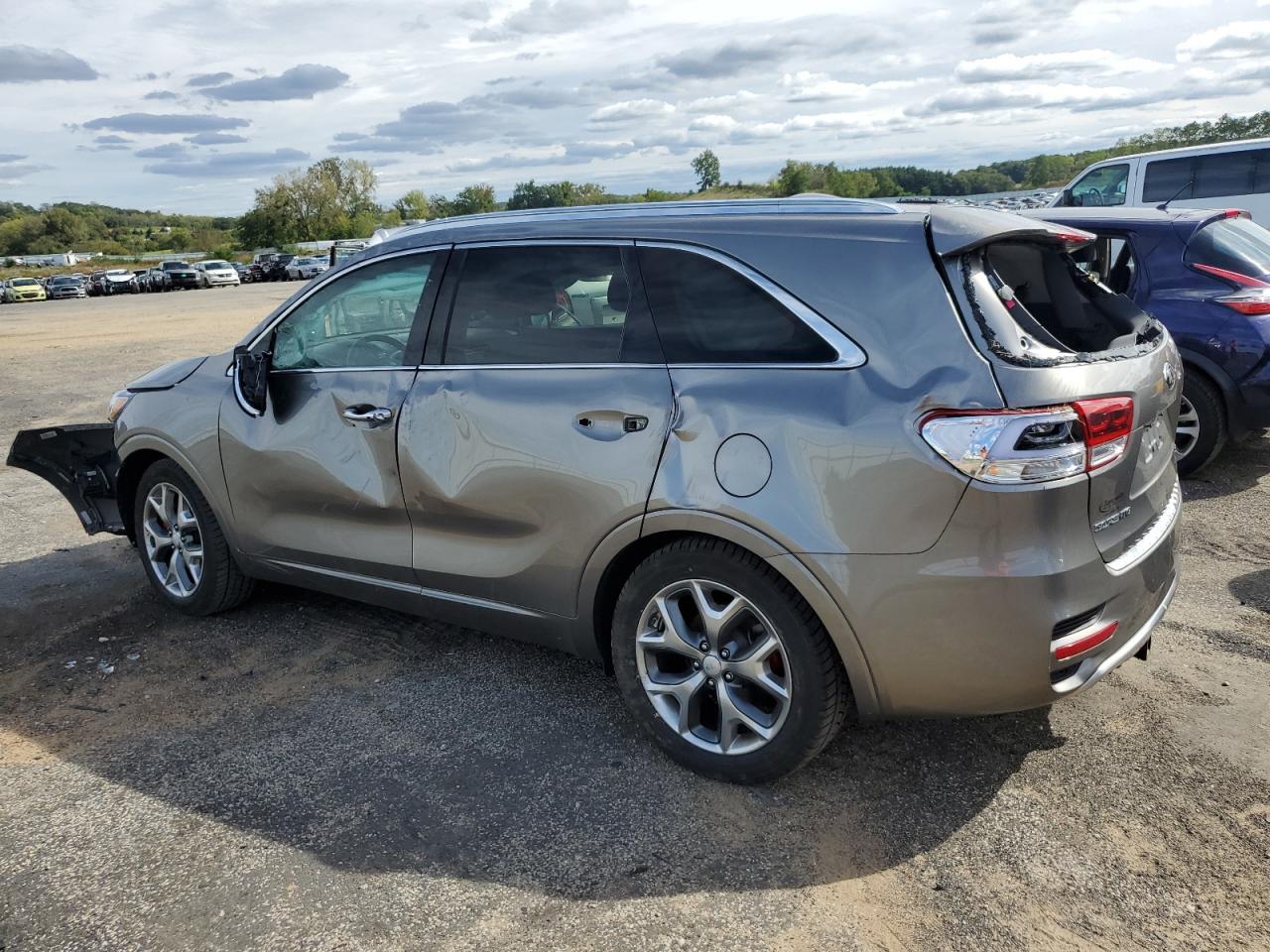 2016 KIA Sorento VIN 5XYPK4A50GG085095 Copart auction photo, all over damage thumbnail 2
