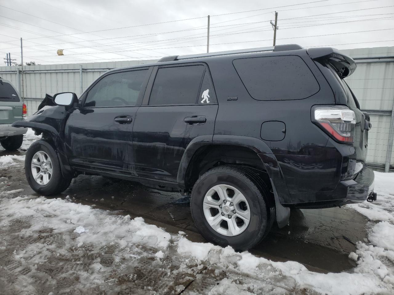 2021 Toyota 4Runner VIN JTEMU5JRXM5859729 Copart auction photo, front end damage thumbnail 2