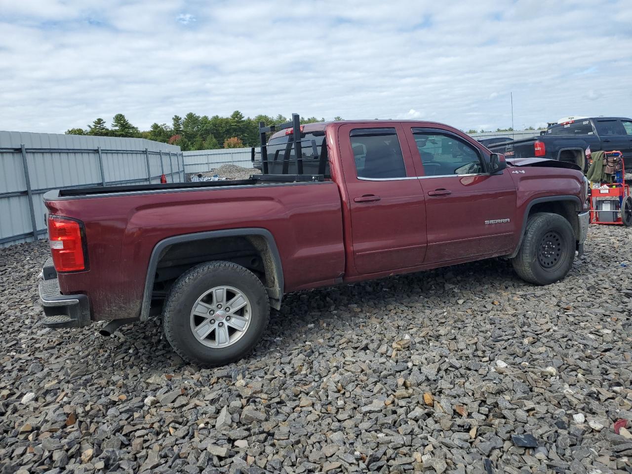 2017 GMC Sierra VIN 1GTV2MEH0HZ247399 Copart auction photo, front end damage thumbnail 3