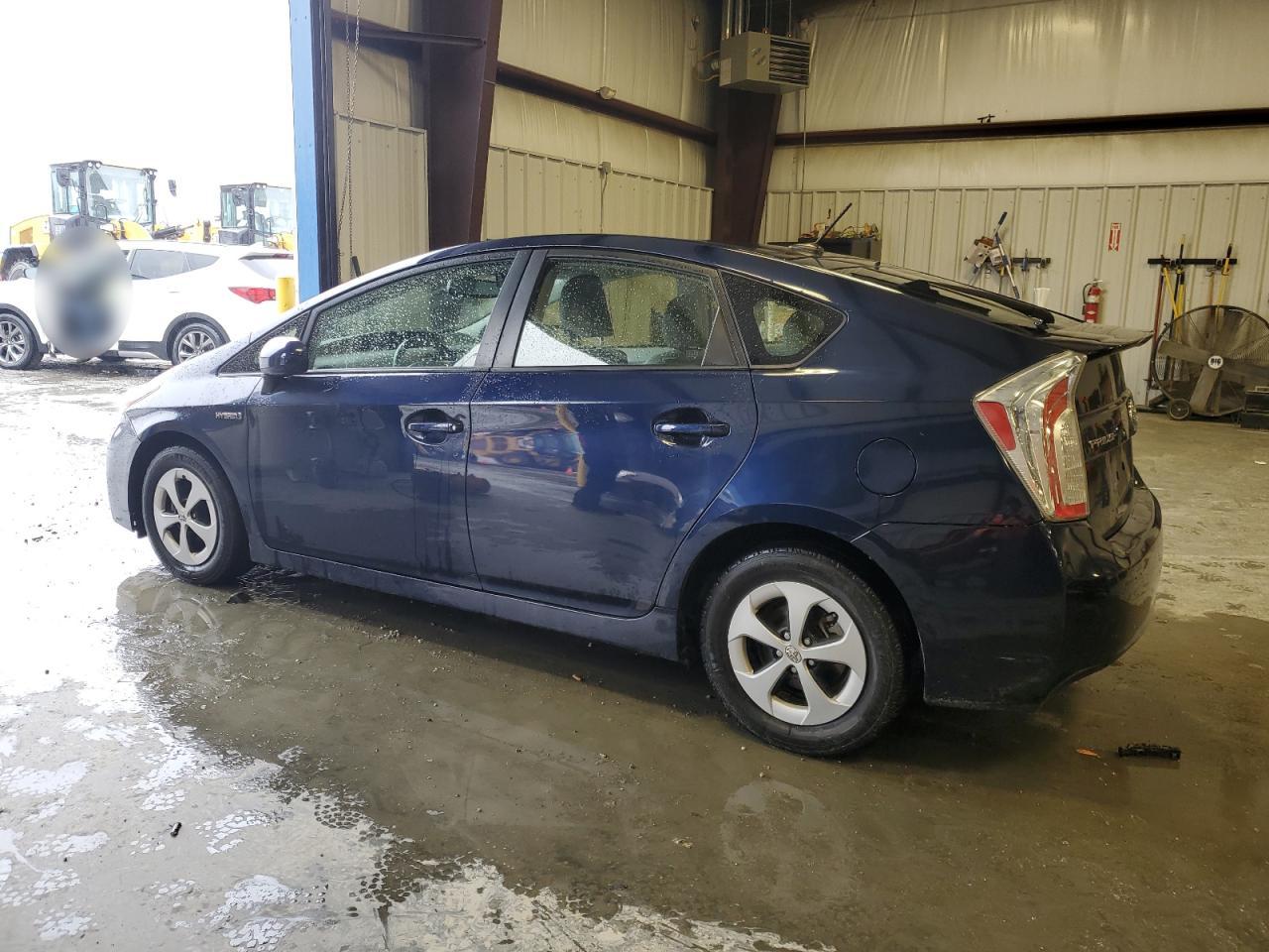 2015 Toyota Prius VIN JTDKN3DU9F0457617 Copart auction photo, minor dent/scratches damage thumbnail 2