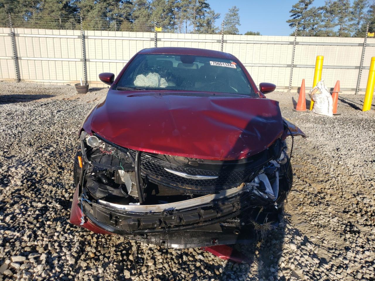 2015 Chrysler 200 VIN 1C3CCCBB8FN559008 Copart auction photo, front end / minor dent/scratches damage thumbnail 5
