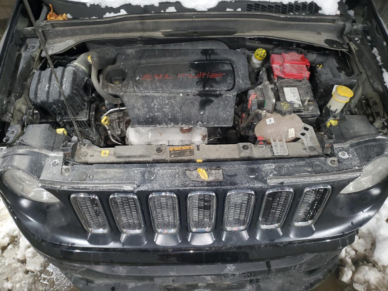 2018 Jeep Renegade VIN ZACCJBAB5JPJ41077 Copart auction photo, front end / side damage thumbnail 12