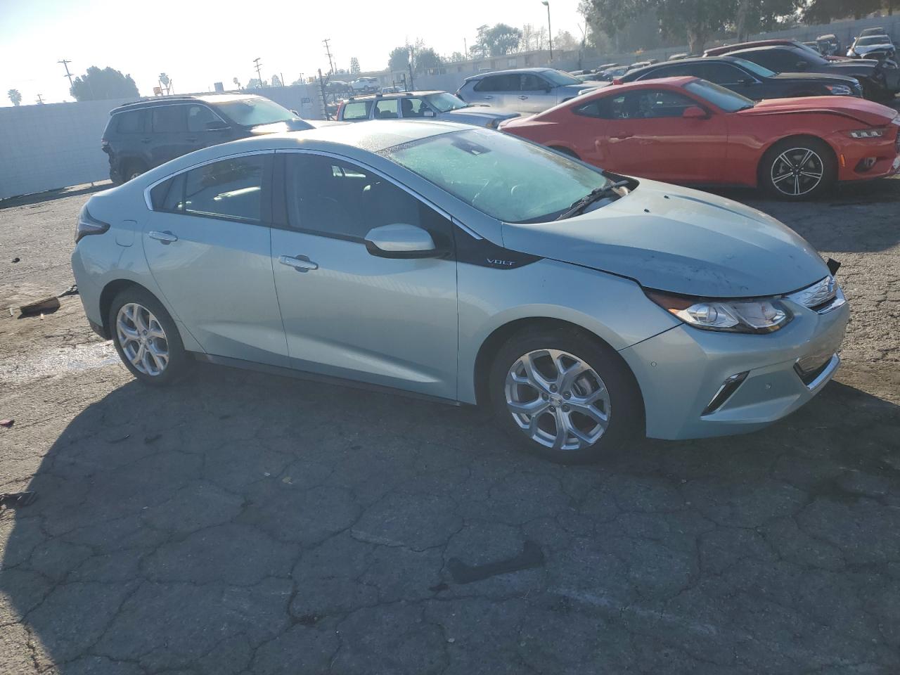 2018 Chevrolet Volt VIN 1G1RB6S57JU115890 Copart auction photo, front end / minor dent/scratches damage thumbnail 4