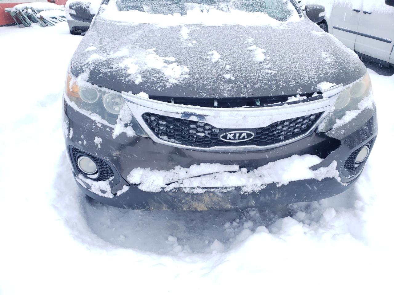 2011 KIA Sorento VIN 5XYKTDA28BG036040 Copart auction photo, front end damage thumbnail 13