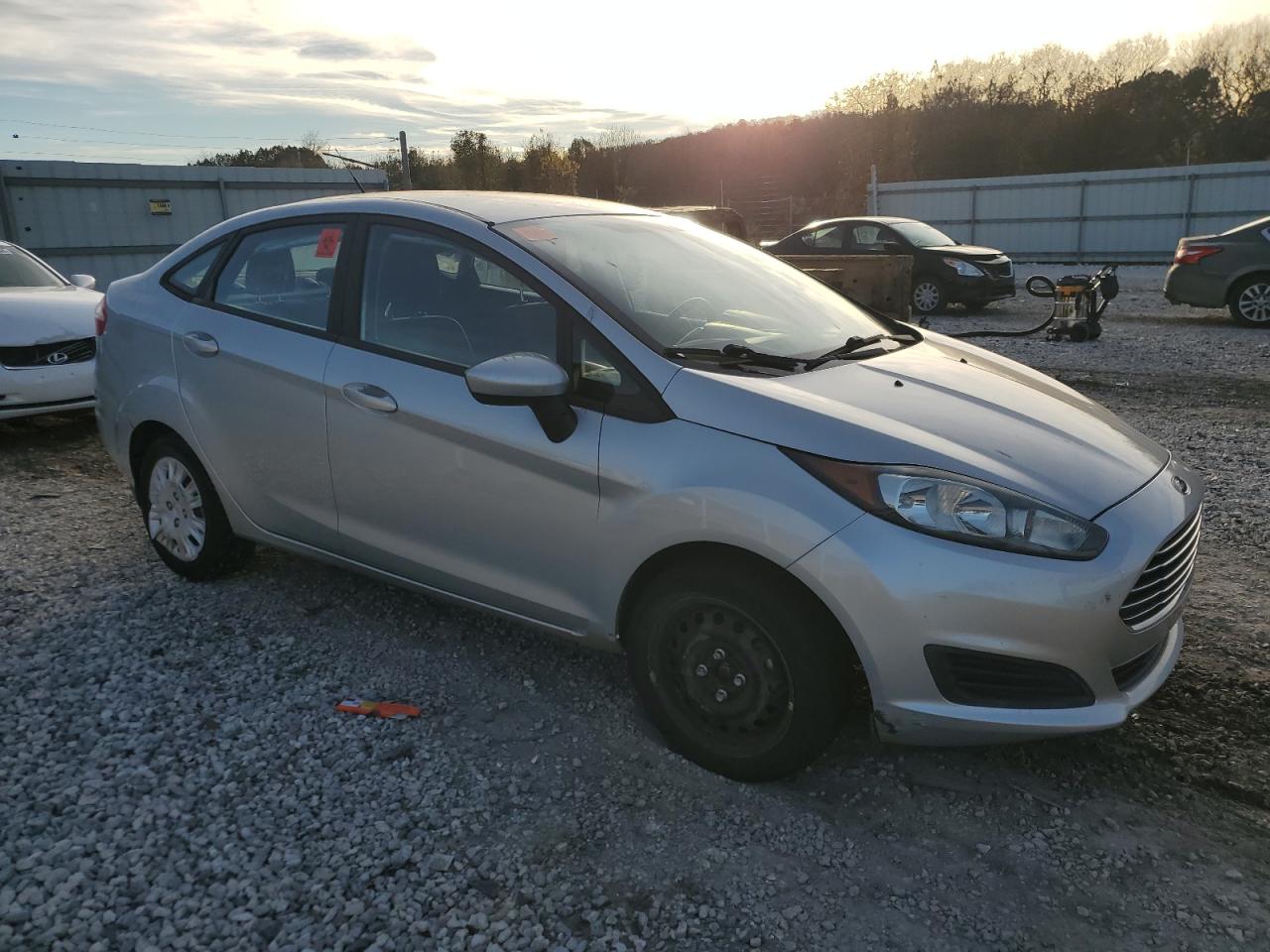 2016 Ford Fiesta VIN 3FADP4AJXGM173260 Copart auction photo, minor dent/scratches damage thumbnail 4