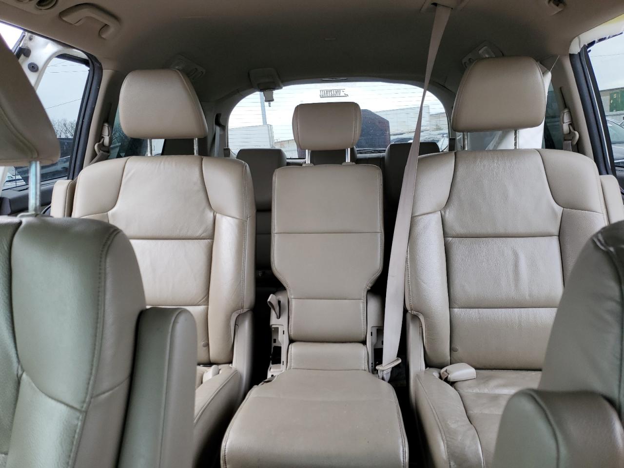2011 Honda Odyssey VIN 5FNRL5H62BB055932 Copart auction photo, all over damage thumbnail 10
