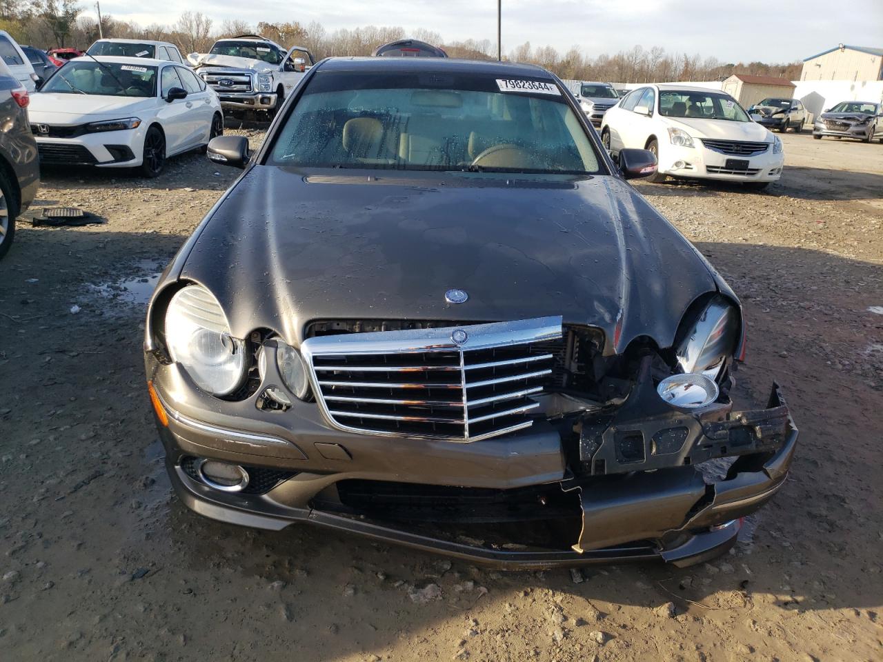 2009 Mercedes-Benz E-klasse VIN WDBUF56X79B424163 Copart auction photo, front end damage thumbnail 5