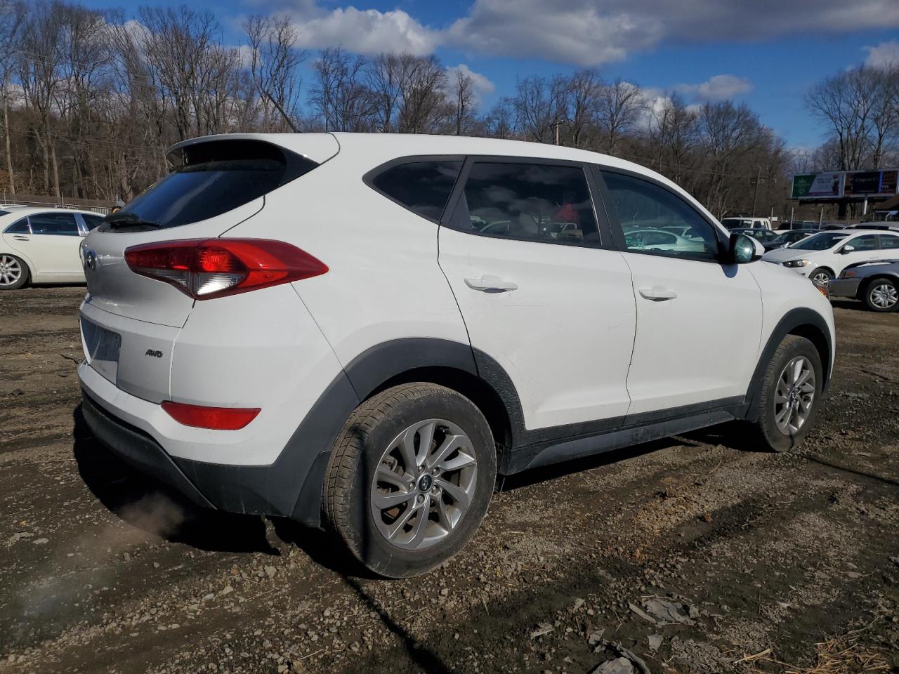 2018 Hyundai Tucson VIN KM8J2CA45JU791097 Copart auction photo, vandalism damage thumbnail 3