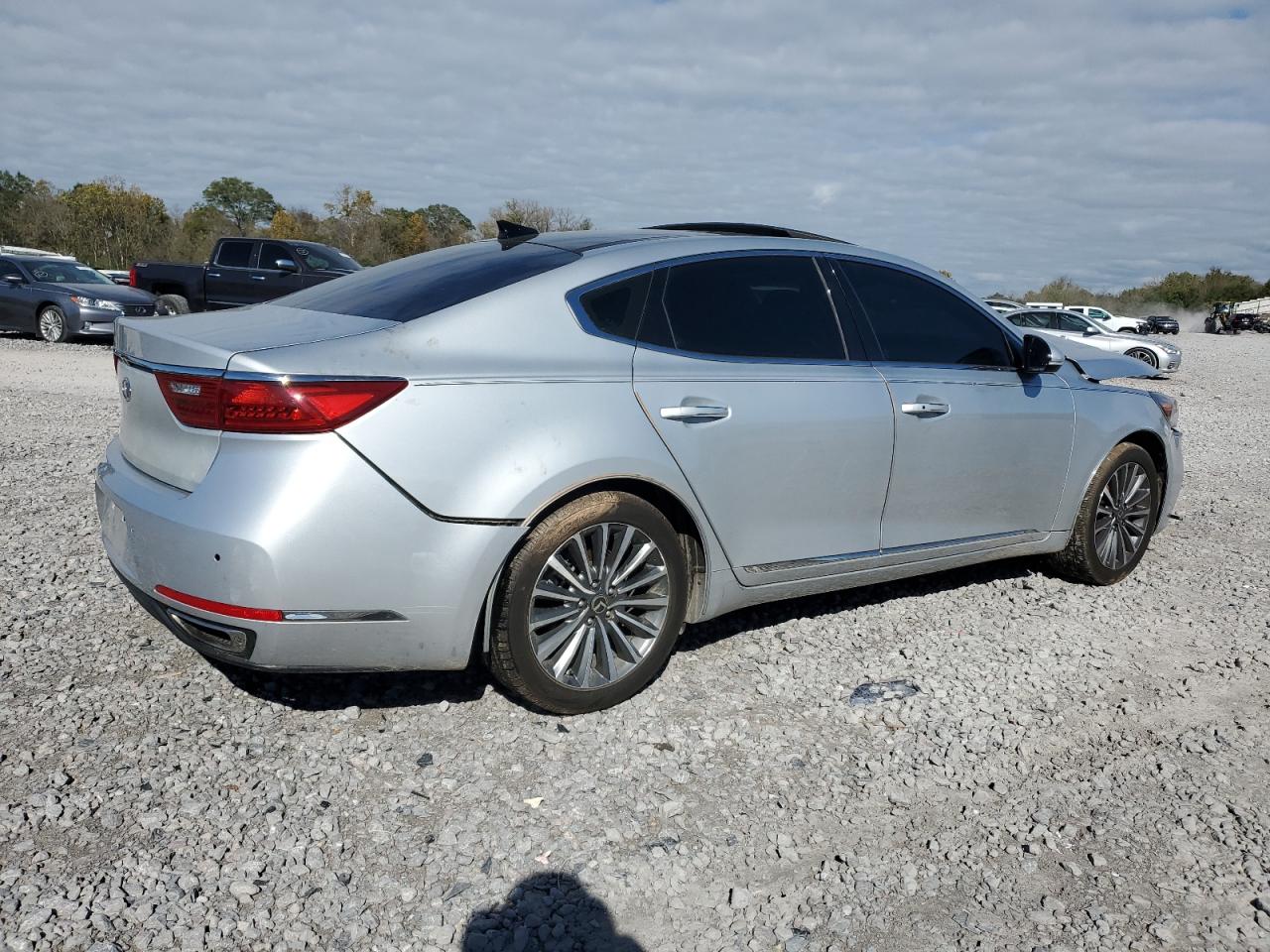 2017 KIA Cadenza VIN KNALC4J19H5060549 Copart auction photo, front end damage thumbnail 3