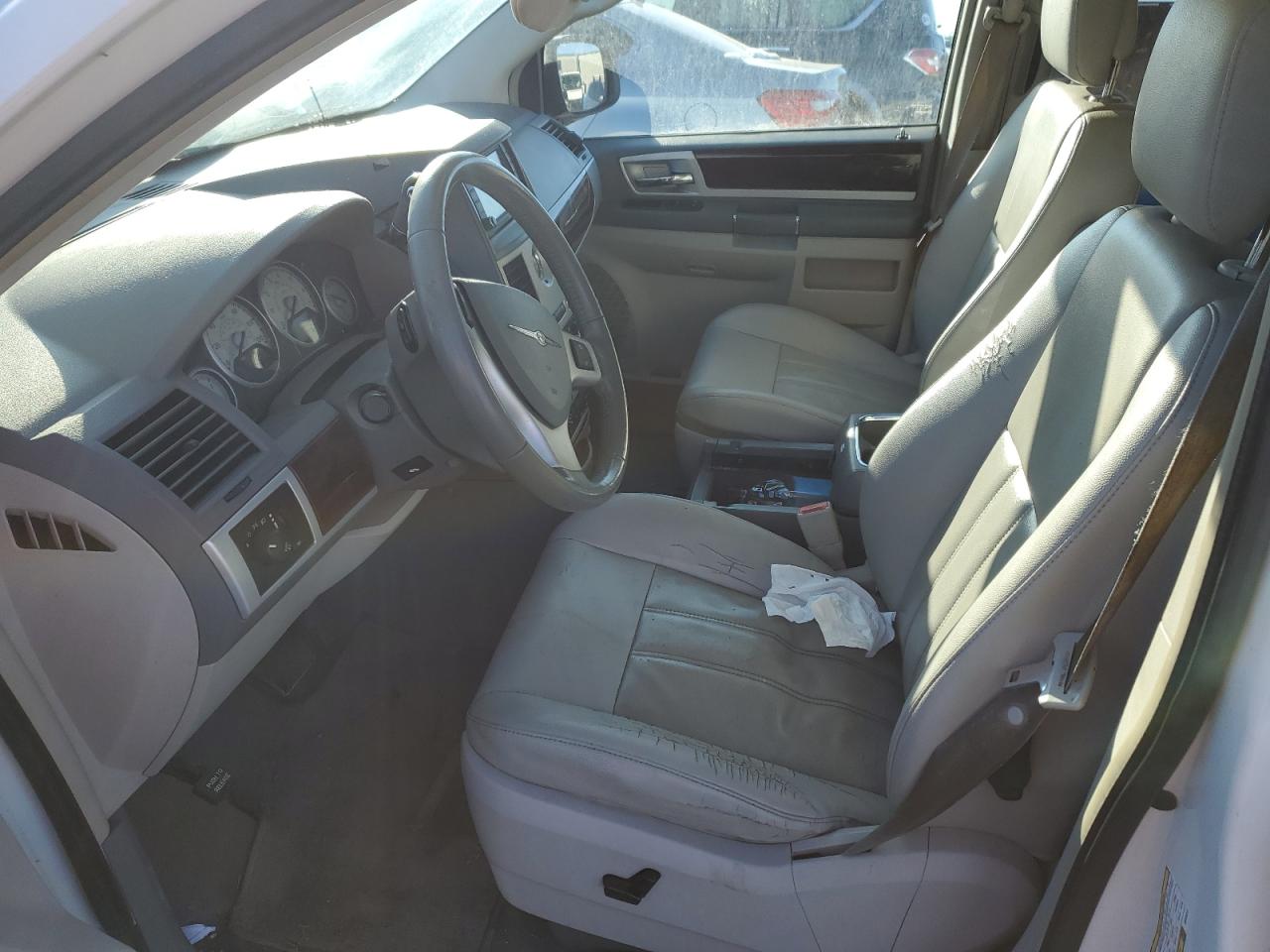 2010 Chrysler Town & Country VIN 2A4RR5D18AR320312 Copart auction photo, undercarriage damage thumbnail 7