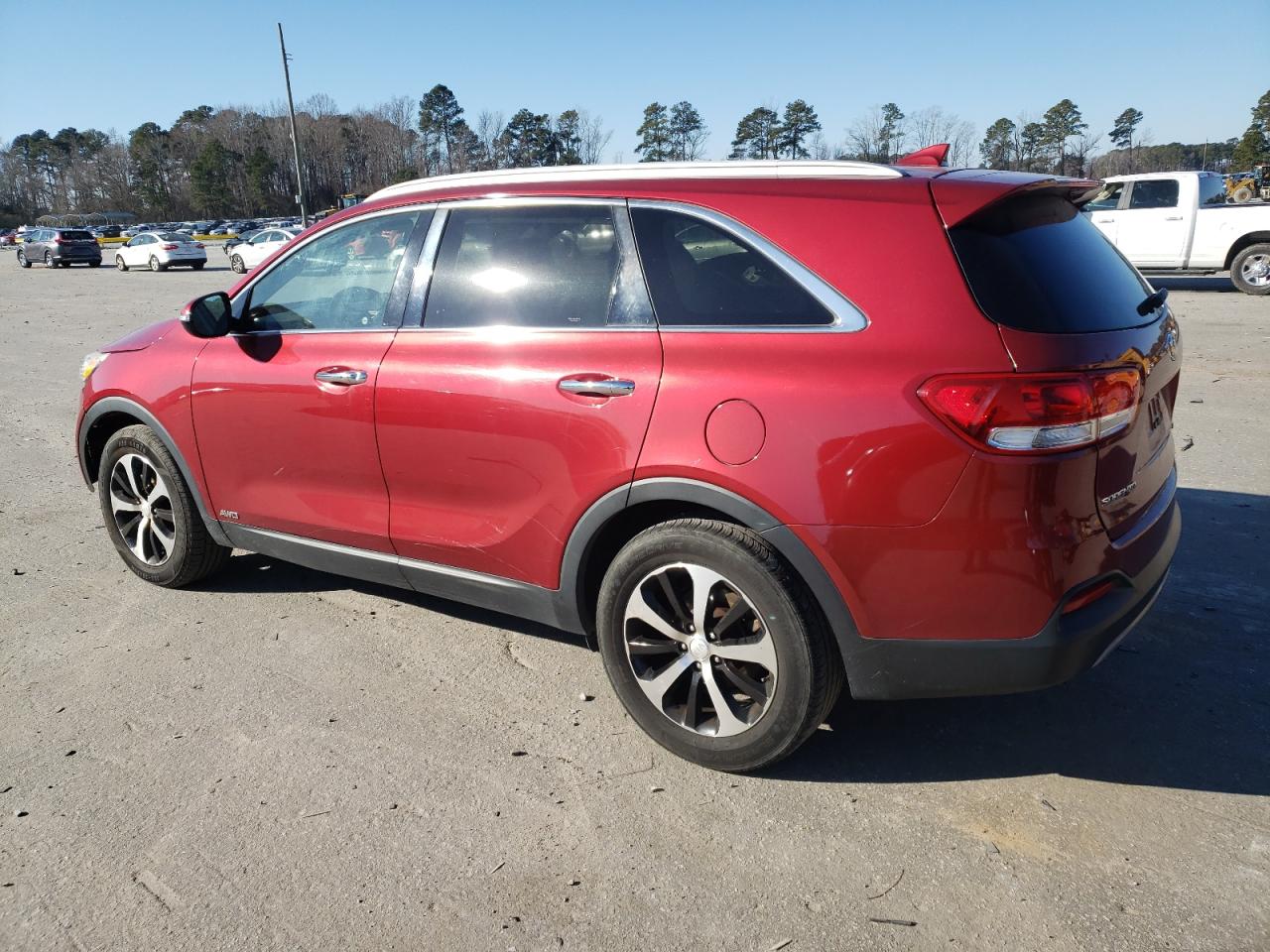 2017 KIA Sorento VIN 5XYPHDA15HG276783 Copart auction photo, all over damage thumbnail 2