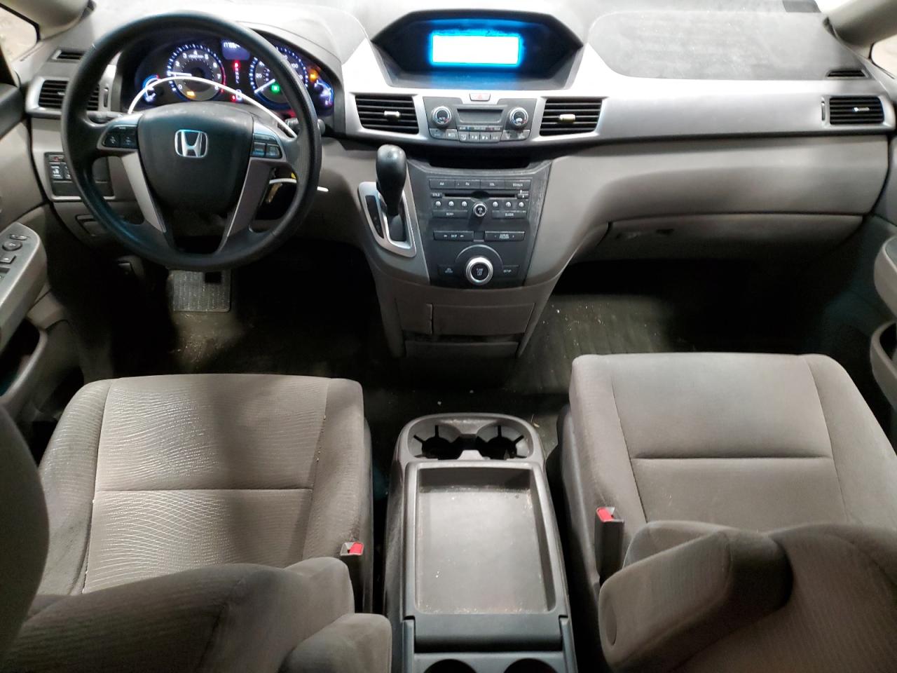 2011 Honda Odyssey VIN 5FNRL5H4XBB070189 Copart auction photo, side / front end damage thumbnail 8