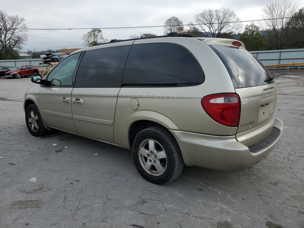 2007 Dodge Caravan VIN 2D4GP44L57R242422 Copart auction photo, rear end / minor dent/scratches damage thumbnail 2