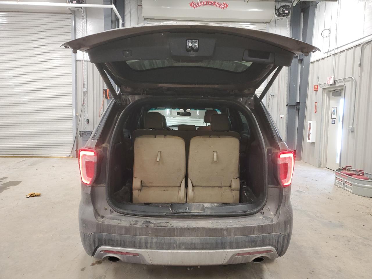 2016 Ford Explorer VIN 1FM5K8F80GGA13601 Copart auction photo, front end damage thumbnail 6