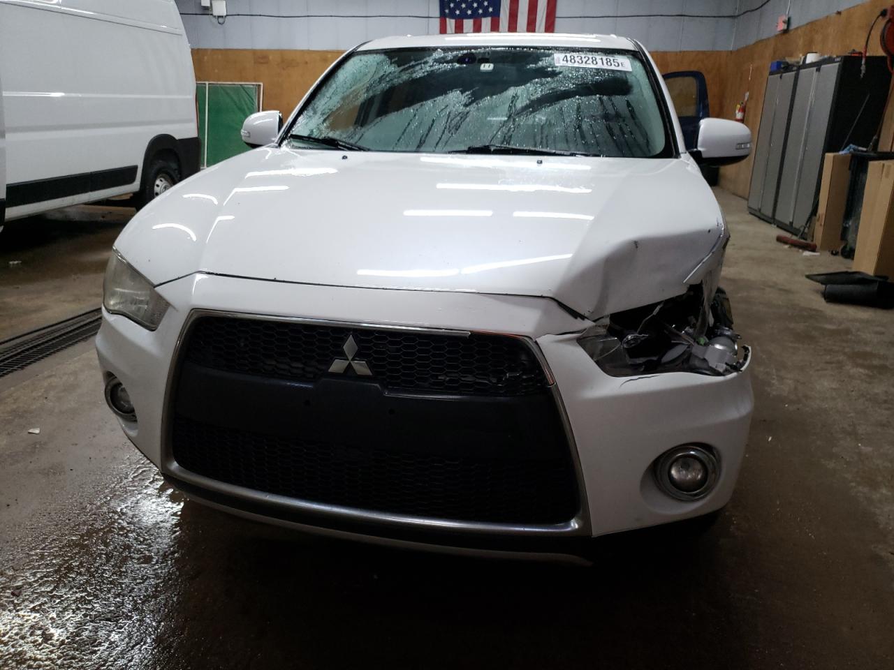 2012 Mitsubishi Outlander VIN JA4JT5AX5CU003648 Copart auction photo, front end / minor dent/scratches damage thumbnail 5