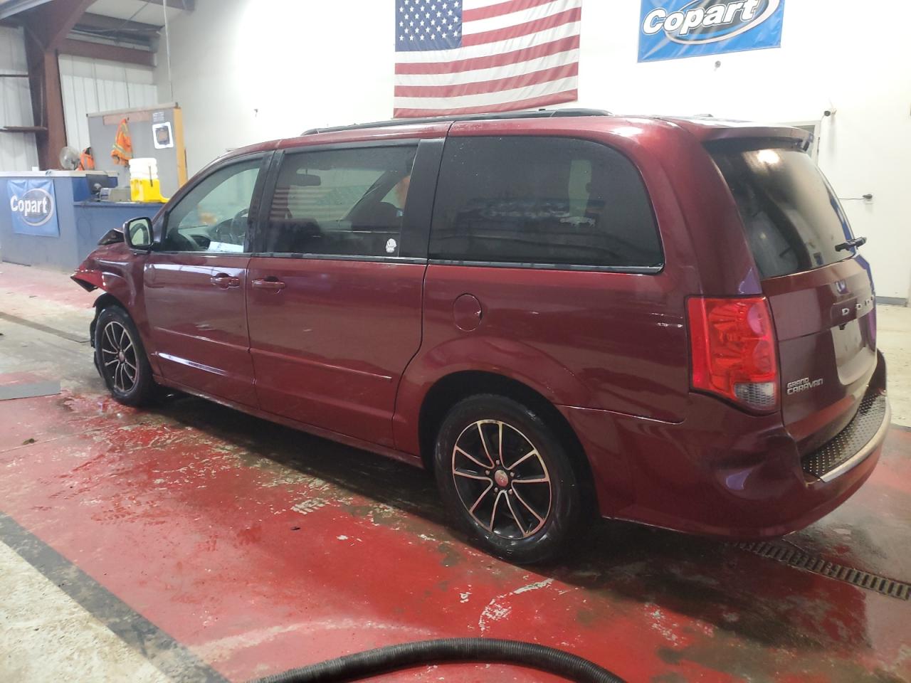 2017 Dodge Caravan VIN 2C4RDGEG0HR694149 Copart auction photo, front end damage thumbnail 2