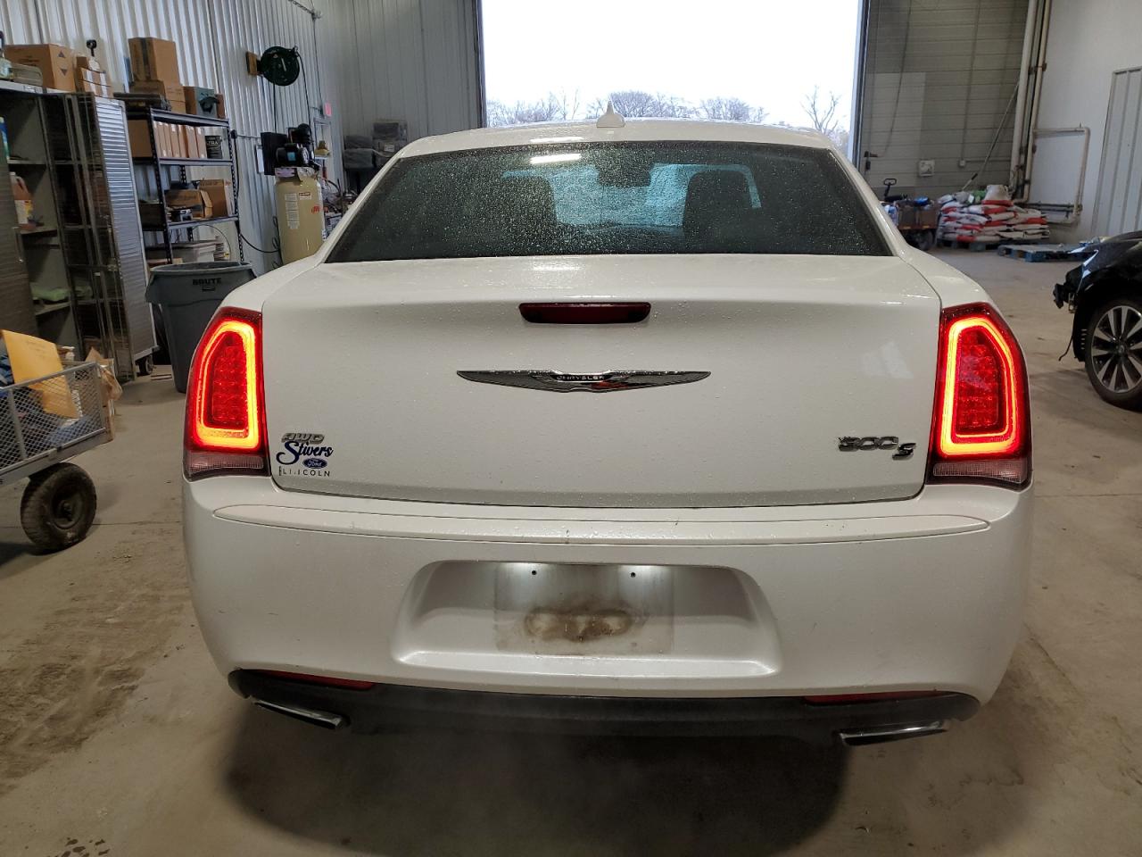 2015 Chrysler 300 VIN 2C3CCAGG3FH927905 Copart auction photo, front end damage thumbnail 6